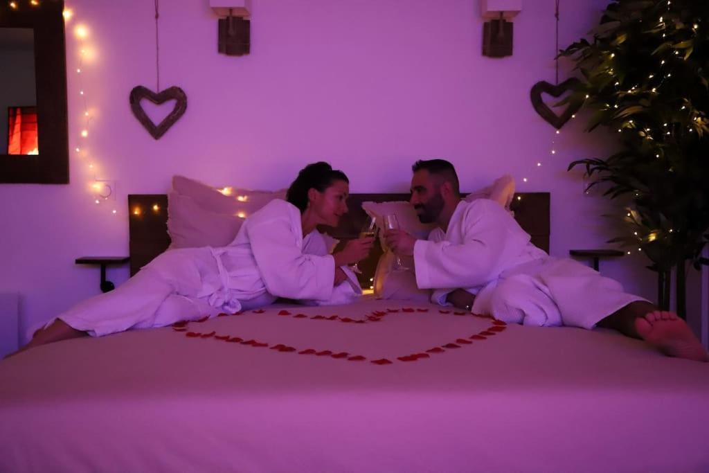 Love Room Unique - Sauna / Jacuzzi Charleville-Mézières 외부 사진