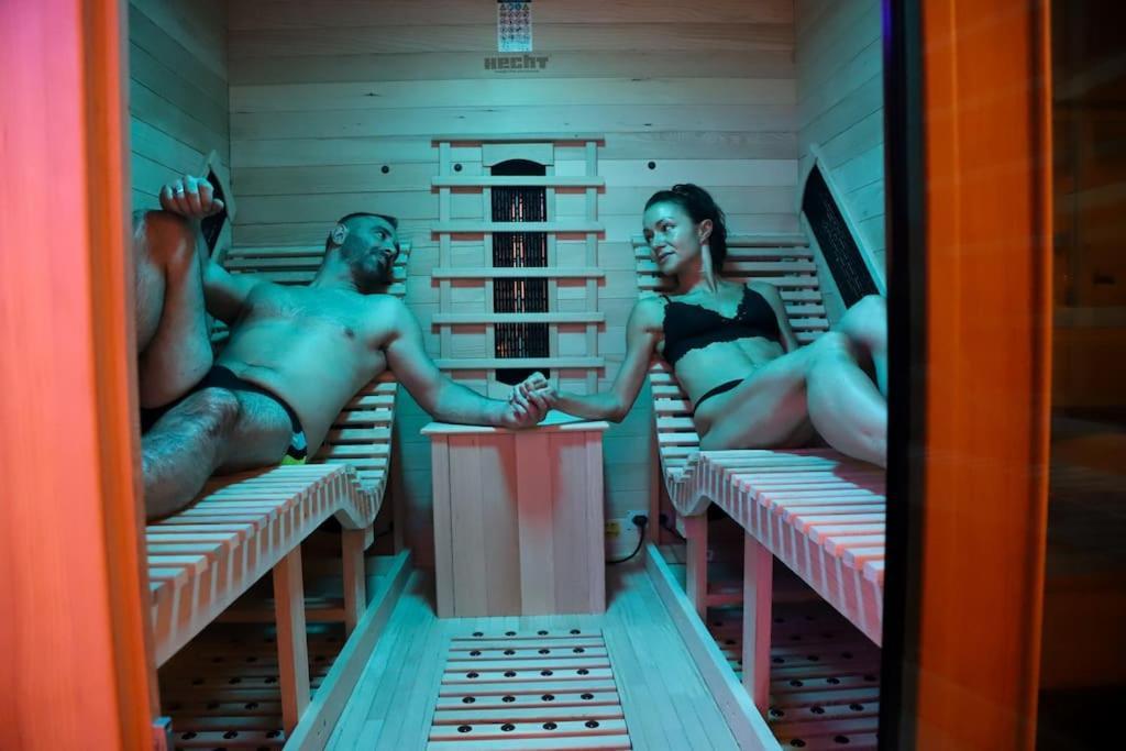 Love Room Unique - Sauna / Jacuzzi Charleville-Mézières 외부 사진