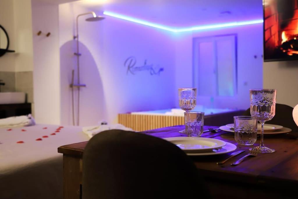 Love Room Unique - Sauna / Jacuzzi Charleville-Mézières 외부 사진