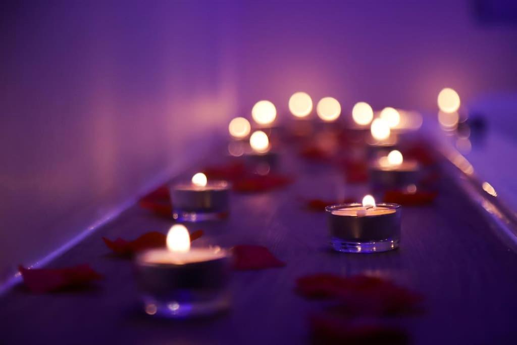 Love Room Unique - Sauna / Jacuzzi Charleville-Mézières 외부 사진
